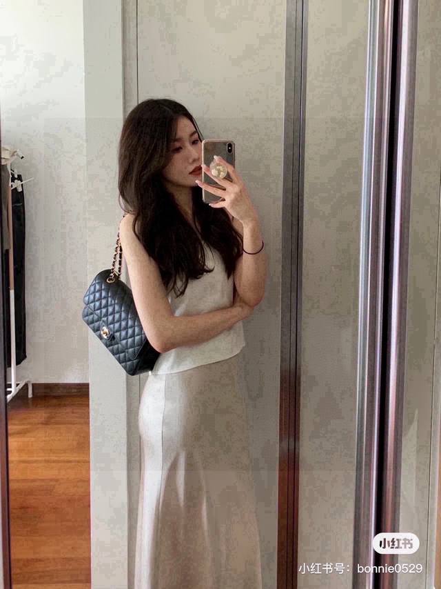Chanel Cf Crossbody Bag The official website keeps raising prices, and this bag