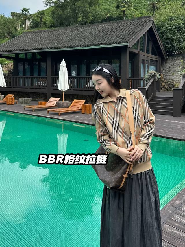 Burberry 25Ss new zippered plaid knitted cardigan jacketGentle plaid khaki tone
