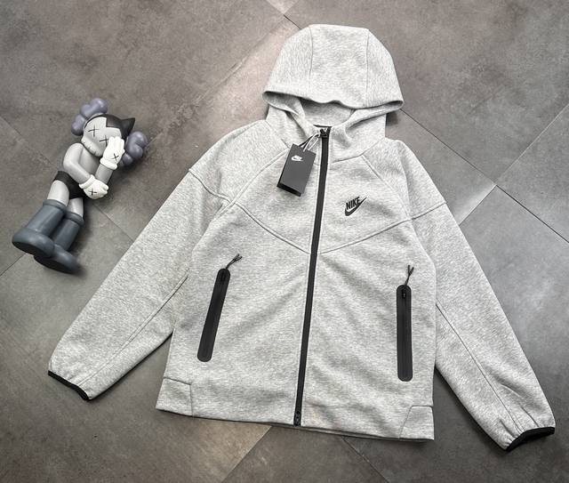 Trendy Nike casual fall jacket for warmth and comfort! With the changing season