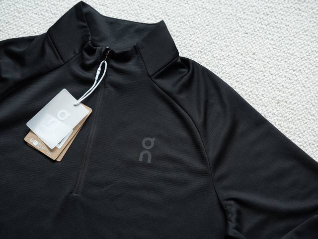 Black details and accessories custom tag