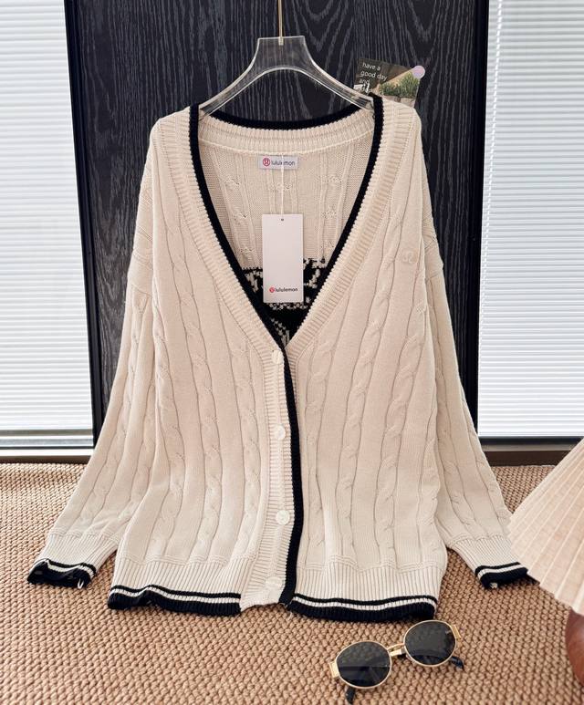 Price p: Product Name: Lulu Tennis New V-Neck Knit Cardigan with Back Embroidere