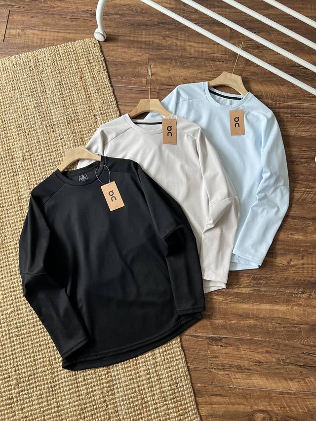 The most comfortable sports T-shirt yet! The latest generation of the On Focus-