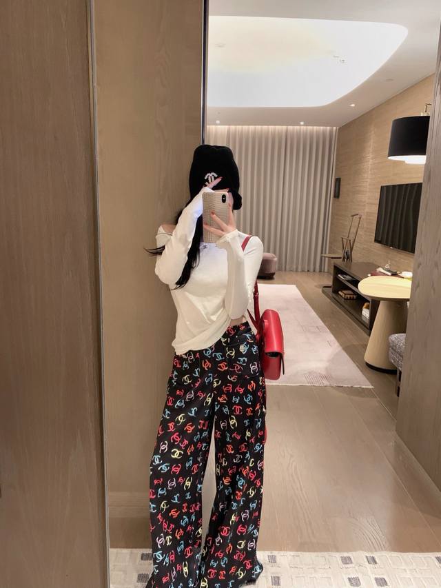 New Arrival Chane* Chanel Print Thickened Air Layer Straight Trousers Color: Bl