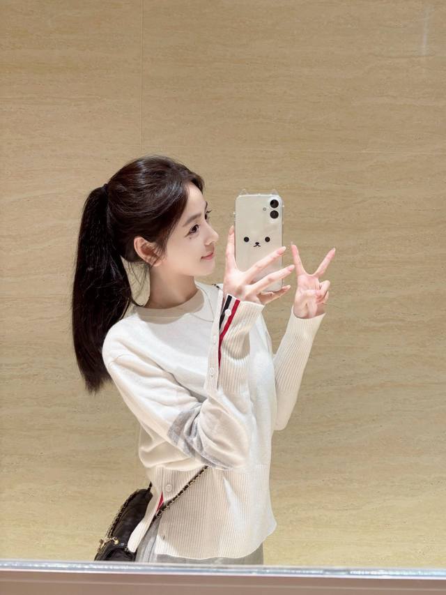 New arrival Cream White Cloud Sweater~ Cream White Classic Four-Bar Knitted Swe