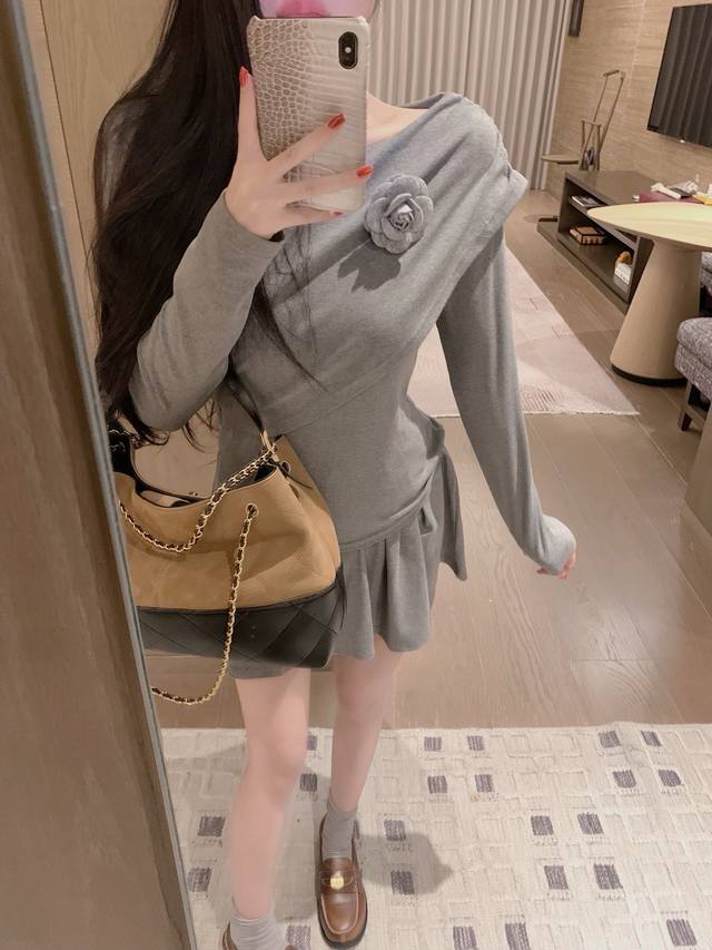 New arrival Chane* Small Fragrant Camellia Custom Brooch One-shoulder Miniskirt