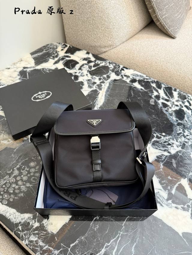 Comes with a full gift box. Prada men's nylon leather crossbody shoulder bag. O