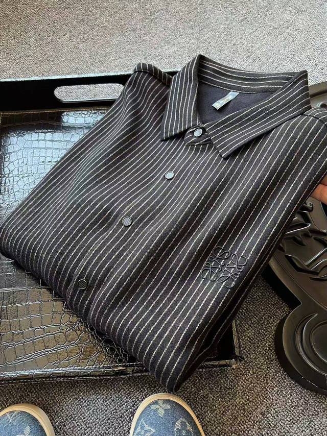 Super soft plush wool! A hot item! New from Loewe, this yarn-dyed, ultra-soft wo