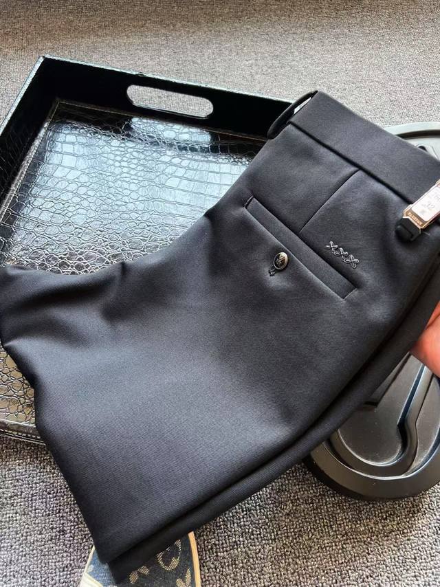 Top-tier counter merchandise! Popular item! Zegna's high-end business casual pa