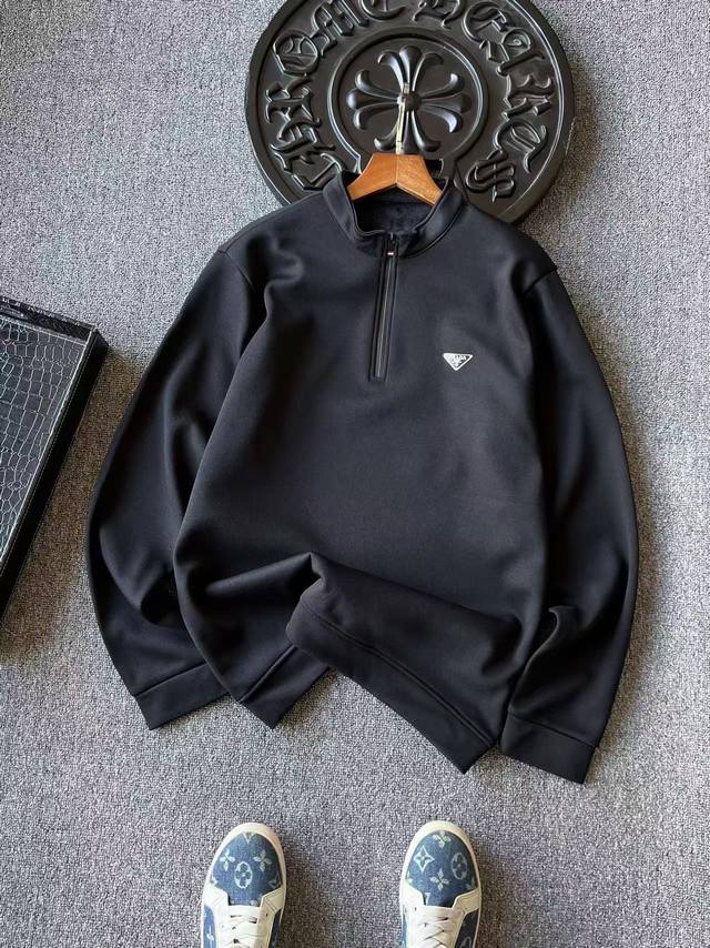 Plush! Popular item! Prada's new stand-up collar mink fleece sweatshirt! Availa