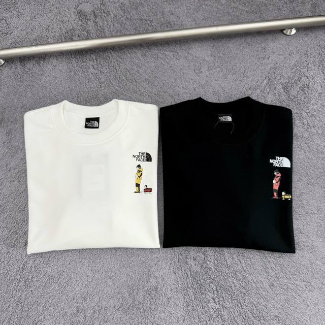 Carefully selected products! New casual crewneck sweatshirts from The North Fac