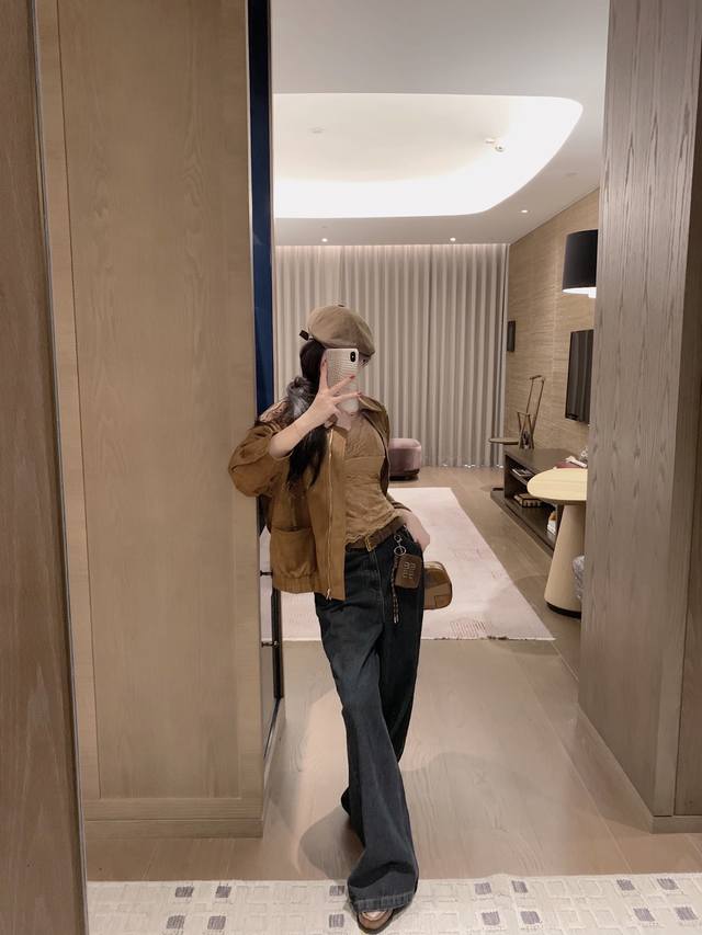 Miumiu Miu Miu* patch embroidery letters thickened deerskin velvet laser positio