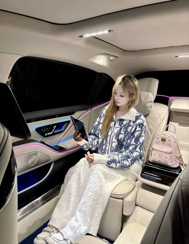 High-end version hot-selling Dior Dior Cd towel embroidery full print knitted z