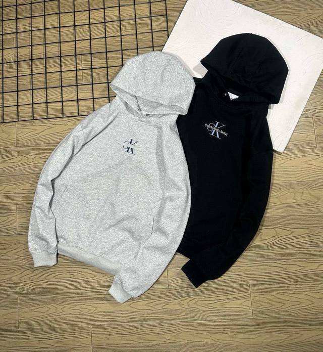 Ck Hooded sweatshirt with small chest label embroidered with letters and conceal