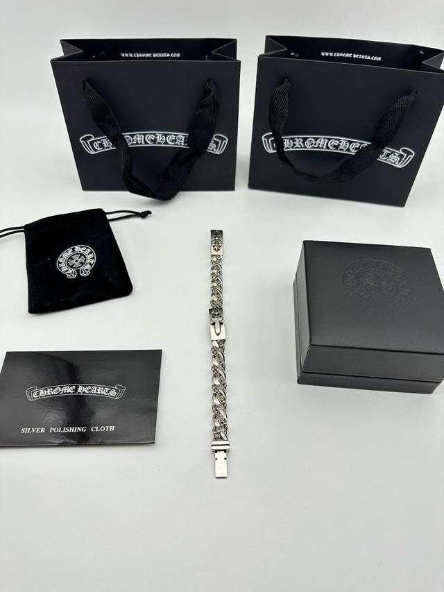 Chrome Hearts Sword Half Flower Double Row BraceletA must-have for a cool look.