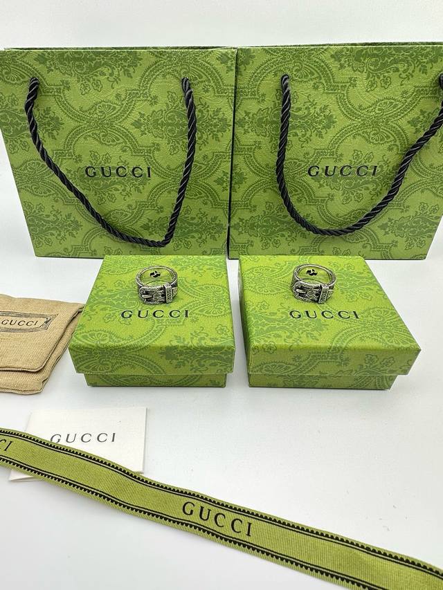 Gucci Double G Flower Vine Belt Buckle Ring in Thai Silver. The ring is engraved