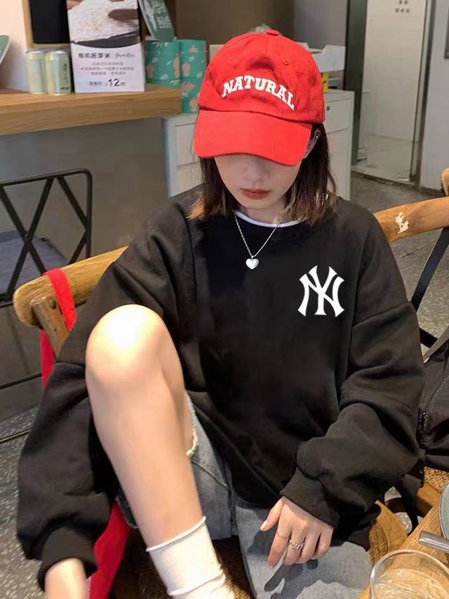 Mlb Yankees-Ny twisted font spring and autumn round neck sweatshirt Selected Xin