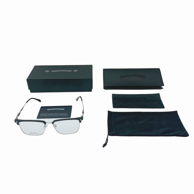 Chrome Hearts' cross-patterned plain glasses are a true epitome of luxury fashio