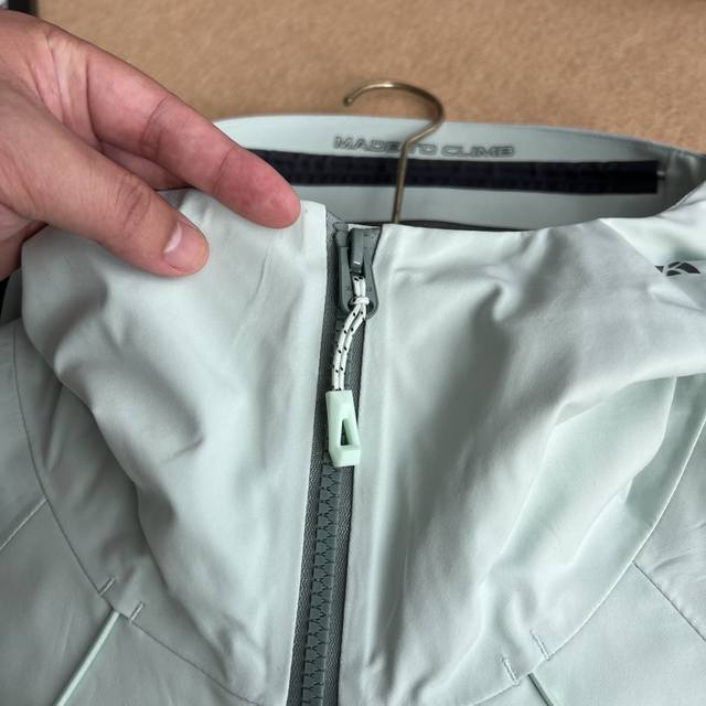 Details! Kailas Mont-Xpro is a brand new upgrade, a professional waterproof, win