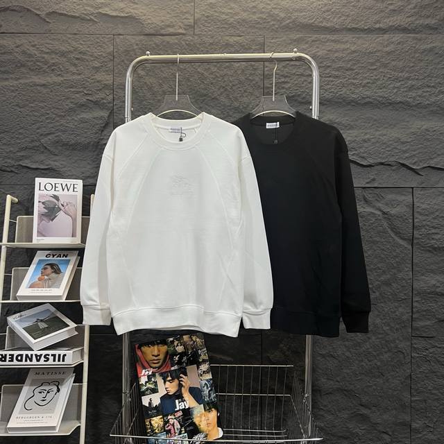 Burberry's new 2025 horse-themed crewneck sweatshirt. Top-quality, guaranteed at