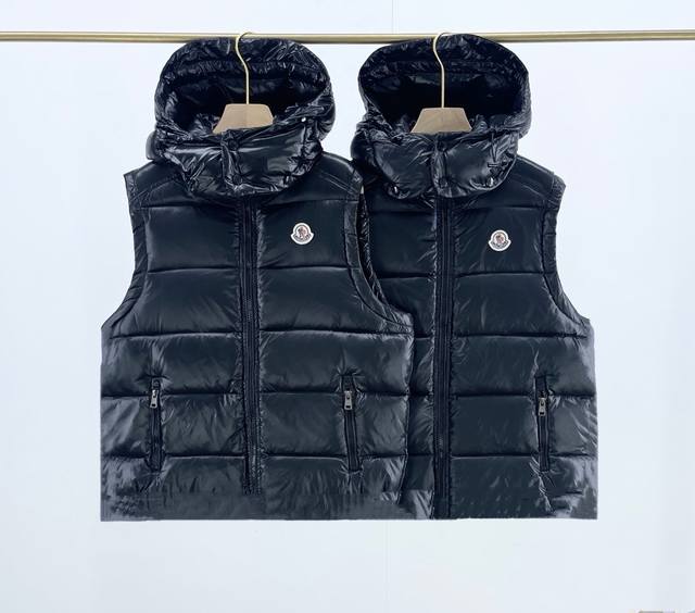 New arrivals! . Actual photos. . The small chest tag supports NFC recognition