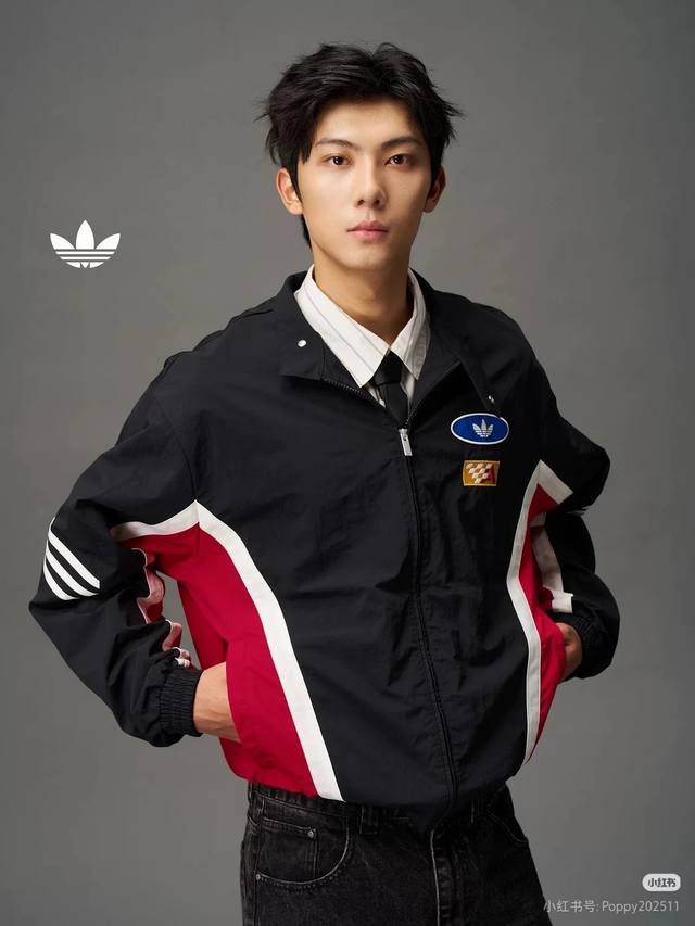 New arrivalAdidas Trefoil racing suit jacket overseas versionUS version spring r