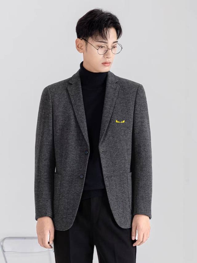 Fendi 25Ss new men's business casual knitted blazer for fall. This new fall/wint