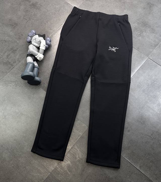 Trendy Arc'teryx outdoor sports, fitness, and urban business! These stylish, 3D