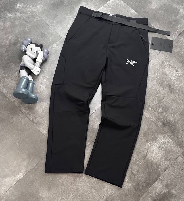 Trendy Arc'teryx Cronin pants, simple and versatile men's embroidered softshell