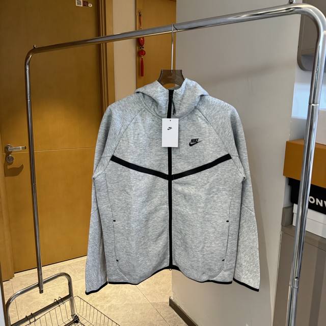 Nike overseas version of Tech Fleece series Windrunner Item number: Yy1004 The l