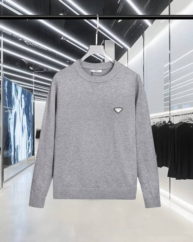 For Prada 2025Fw classic style chest badge logo letter logo simple casual pullo
