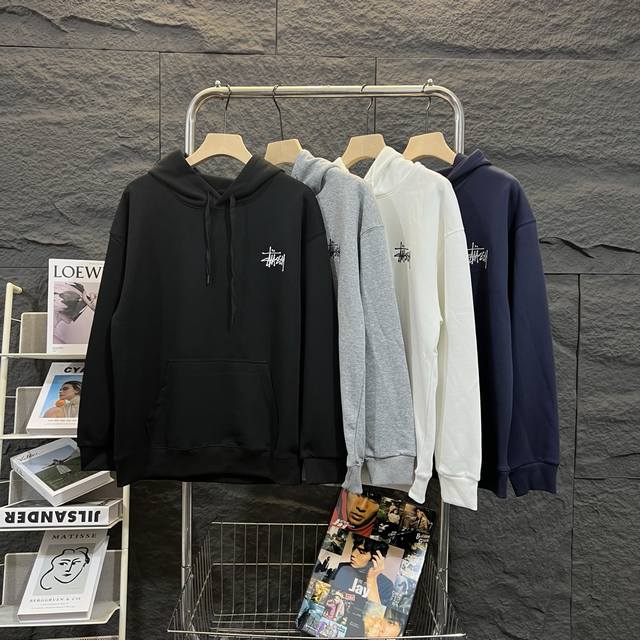 Stussy basic small logo embroidered hooded sweatshirt is carefully crafted, and