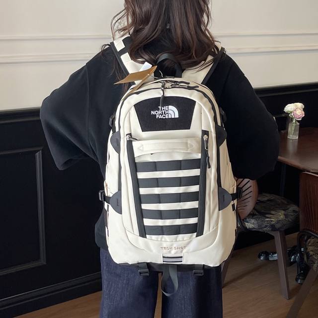 The North Face North Street Fashion Large Capacity Leisure Backpack Outdoor Spor