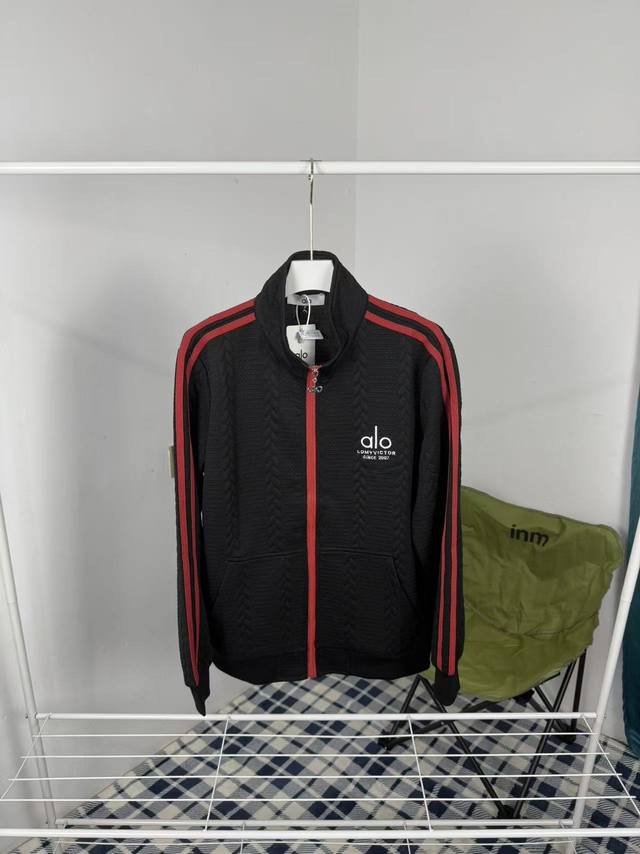 Aloalo's new 25Ss edition is a stylish and trendy knitted cardigan jacket for In