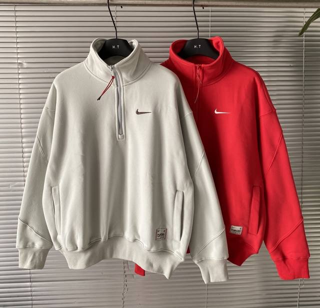 New Arrival Nike Sportswearcny As M Nsw Hz Crew Limited Edition Year of the Sna