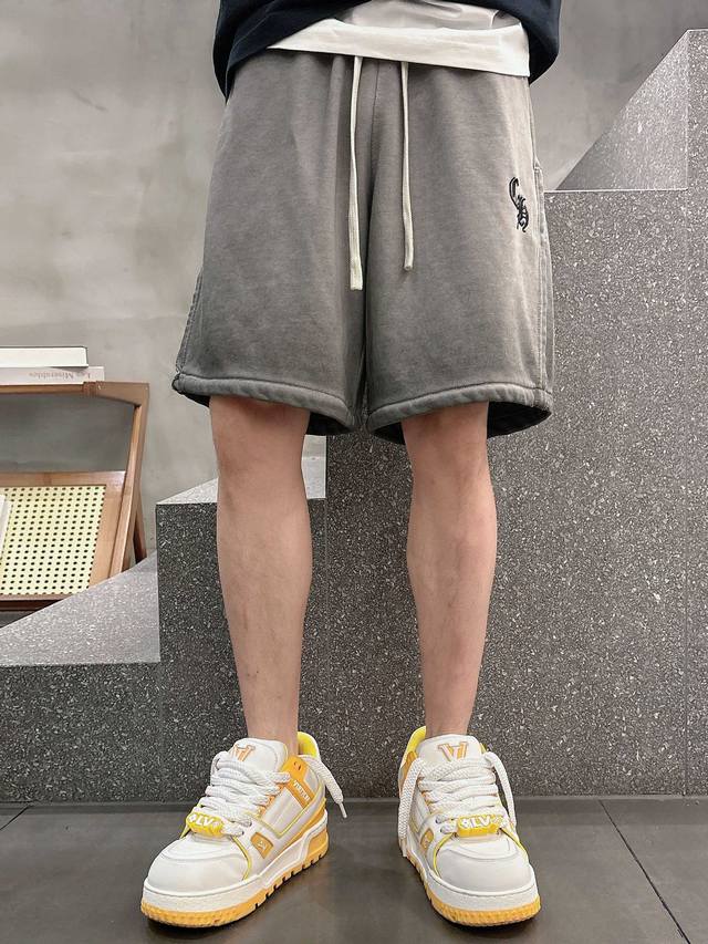 Ch Top-quality 2025 summer new washed casual shorts! These classic brand logo ca