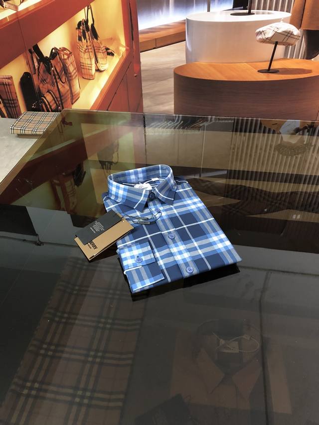 Retro plaid classic small check shirt, poplin cotton fabric is soft, delicate,