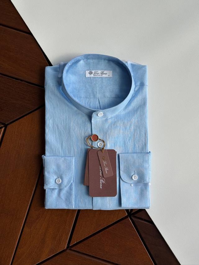 Sky blue. Close-up!!! An epic linen shirt, an exclusive LP creation, featuring