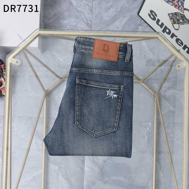 New autumn and winter jeans Model number: Dr7731 Size: 29 to 42 Business versio
