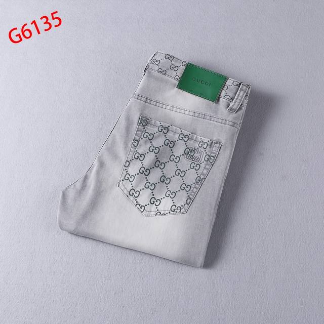 Style number: G6135 Spring and summer small straight jeans Size: 29-42