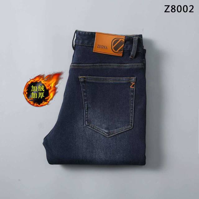 Thickened fleece jeans. Style: Z8002 Ermenegildo Zegna. Sizes: 29-42. Composite