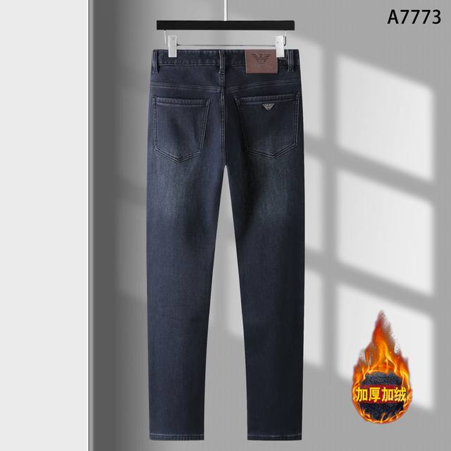 Thickened fleece jeans. Style: A7773 Sizes: 29-42 Composite fleece, keeps you w