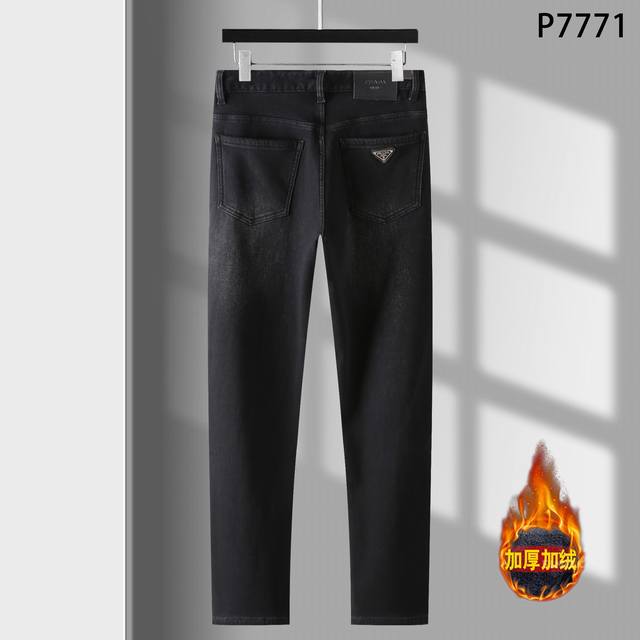 Thickened fleece jeans. Model: 80 Sizes: 29-42 Composite fleece, warm and comfo