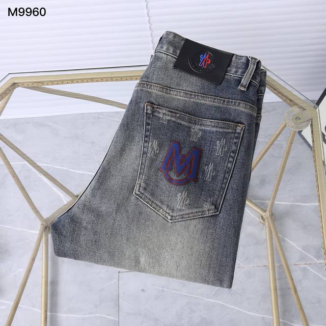 New autumn and winter slightly slim jeans Model number: M9960 Monogram Size: 29