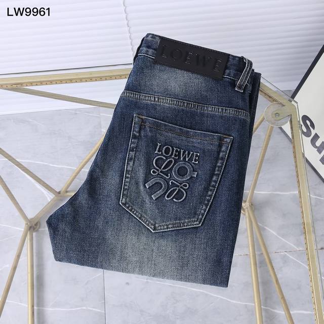 New autumn and winter slightly slim jeans Style number: Lw9961 Size: 29 to 40 E