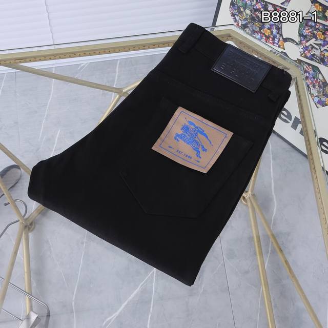 New autumn and winter five-pocket casual Style number: B8881-1 Burberry Size: 2