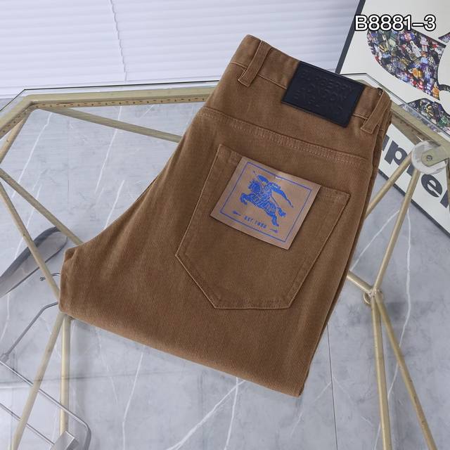 New autumn and winter five-pocket casual Style number: B8881-3 Burberry Size: 2