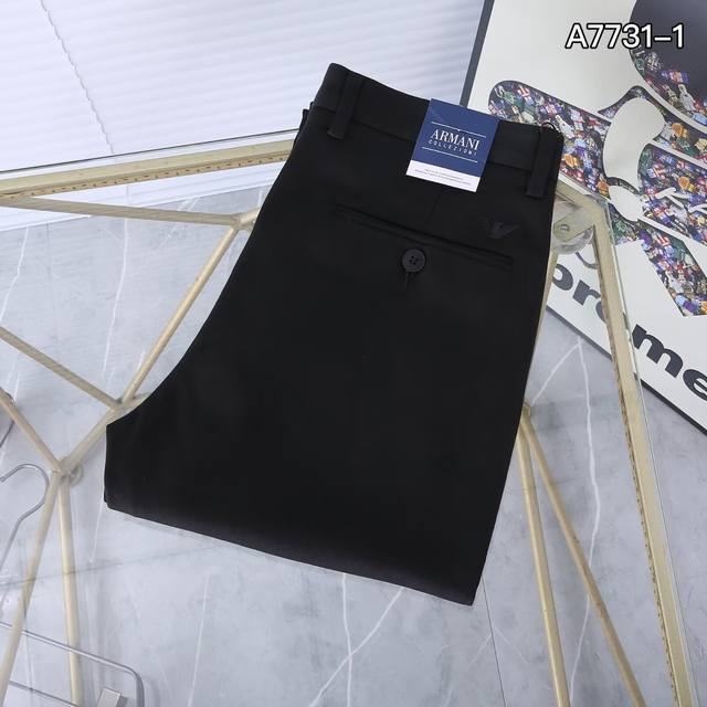 New autumn and winter casual pants Style number: A7731-1 Size: 29 to 42 Easy to