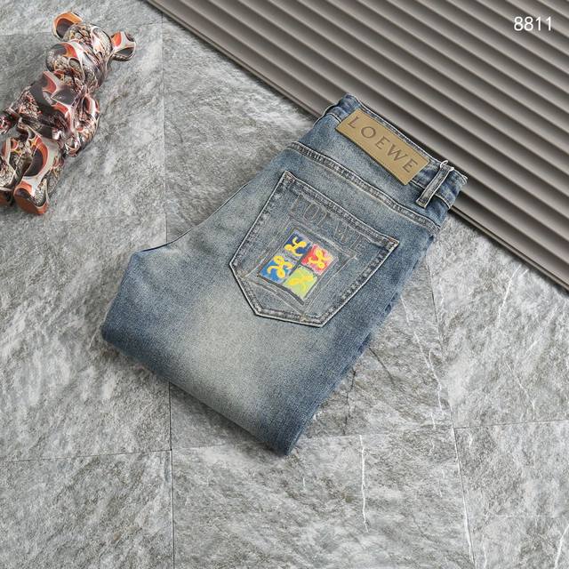 Loewe Style No.: 8811 Size: 29--40