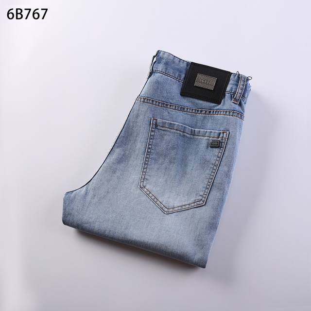 Brand: Boss Spring/Summer Straight Jeans Style: B767 Sizes: 29 to 42