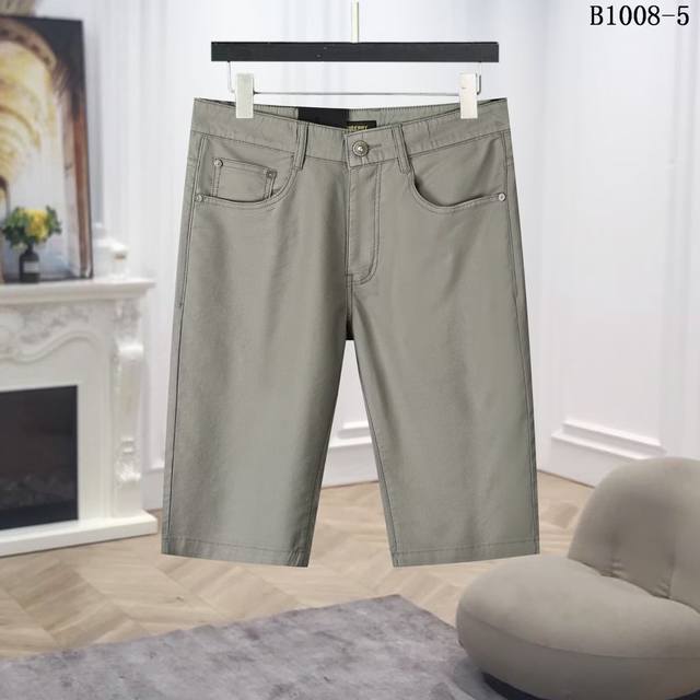 Brand: Burberry Spring and Summer Thin Casual Shorts Style No.: 1008-5 Size: 29